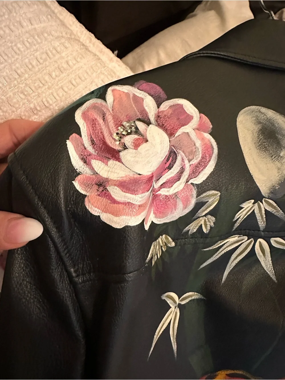 GUCCI black leather motorcycle jacket, rare and beautiful! Tiger and roses